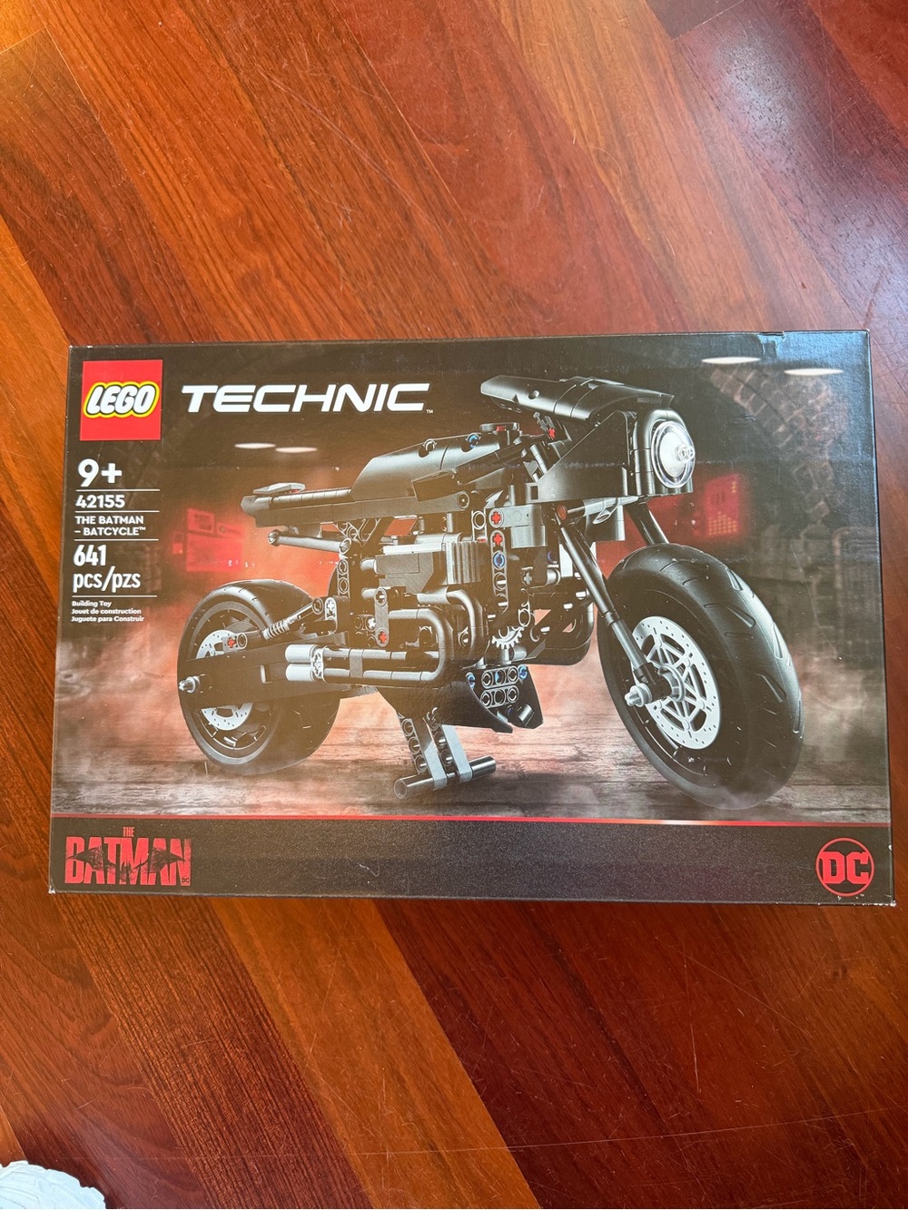 LEGO Technic Batman Batcycle - Black